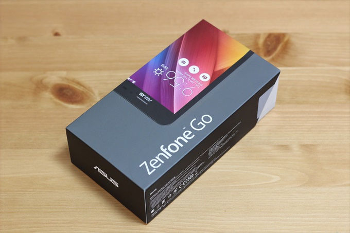 ASUS ZenFone Goの未開封パッケージ